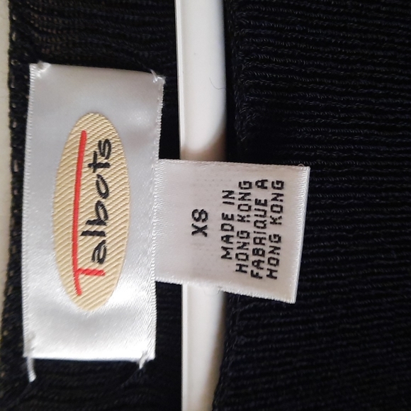 Gorgeous deep black Talbots dress xs but it's stretchy..flattering! - Picture 2 of 5